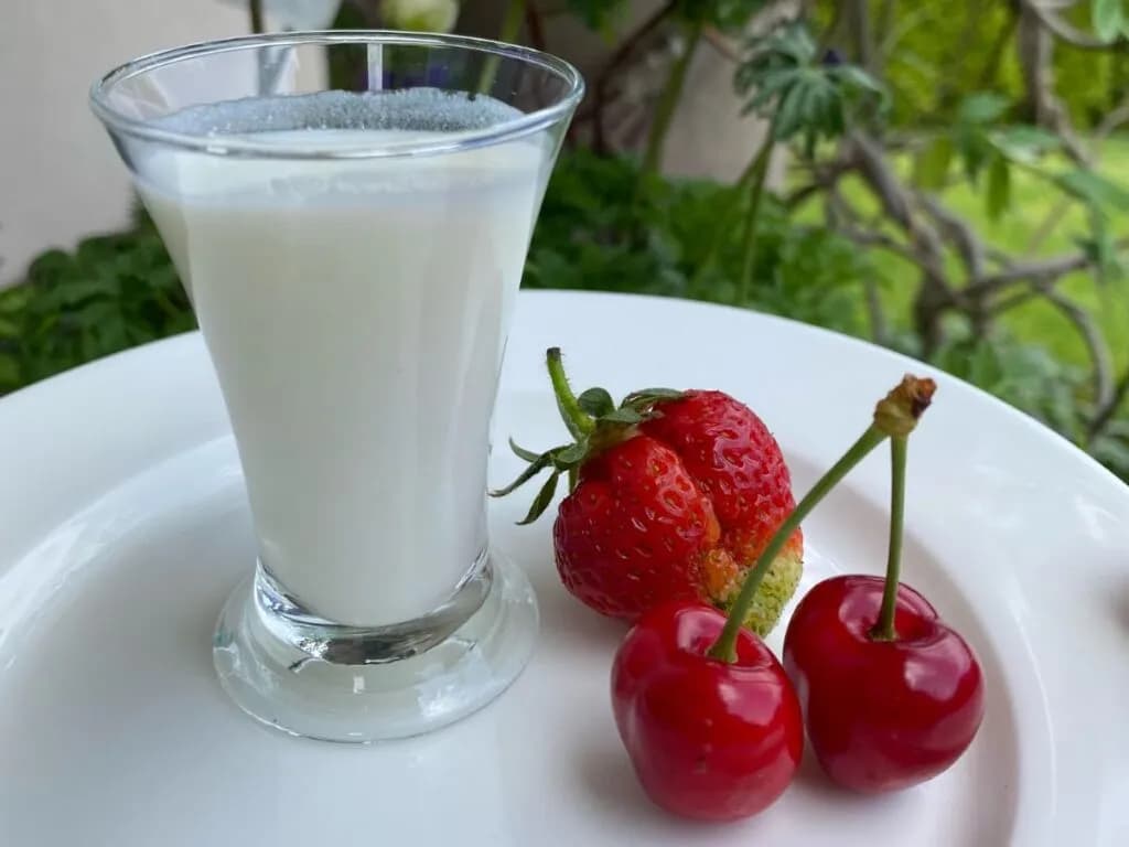 Czy kefir naprawdę pomaga w odchudzaniu? Właściwości i praktyczne porady