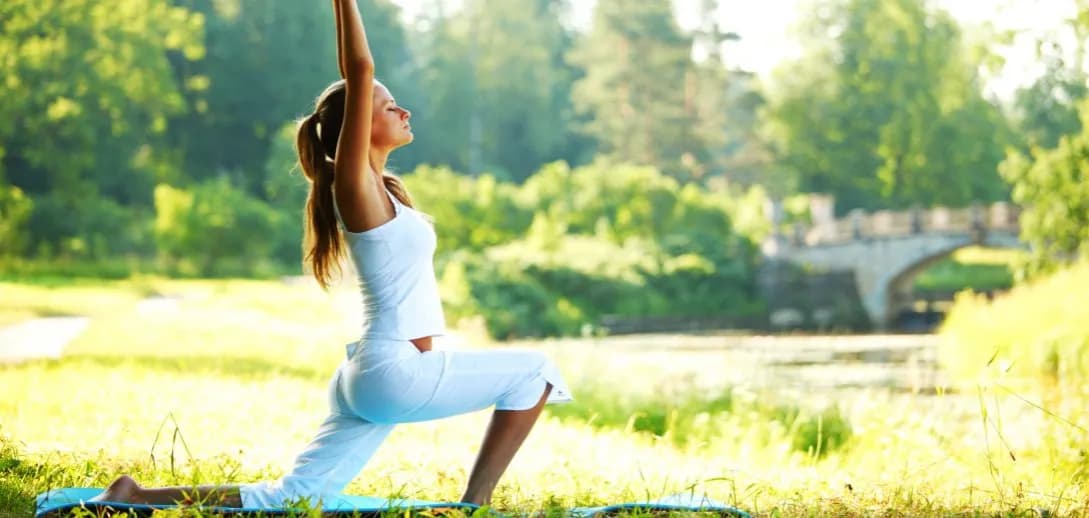 Czy joga to sport? Klasyfikacja, korzyści i porównanie z innymi dyscyplinami